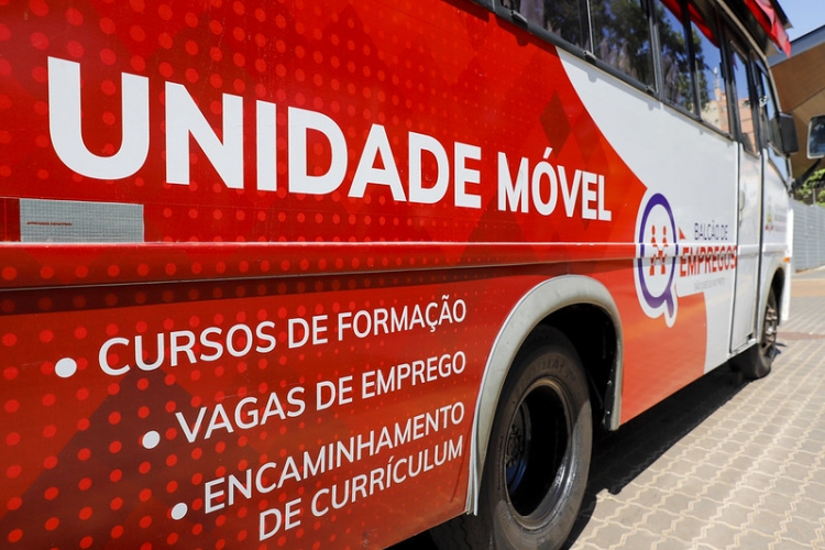 O BalcÃ£o de Empregos Itinerante da Secretaria do Trabalho de Rio Preto estarÃ¡ na PraÃ§a de Talhado nesta sexta-feira, dia 6 de maio.