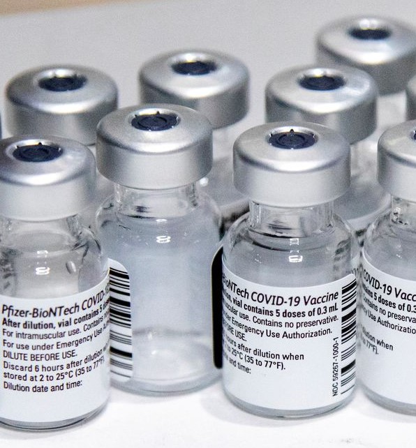 A vacina da Pfizer foi a primeira a receber o registro definitivo para vacinas contra covid-19 no Brasil