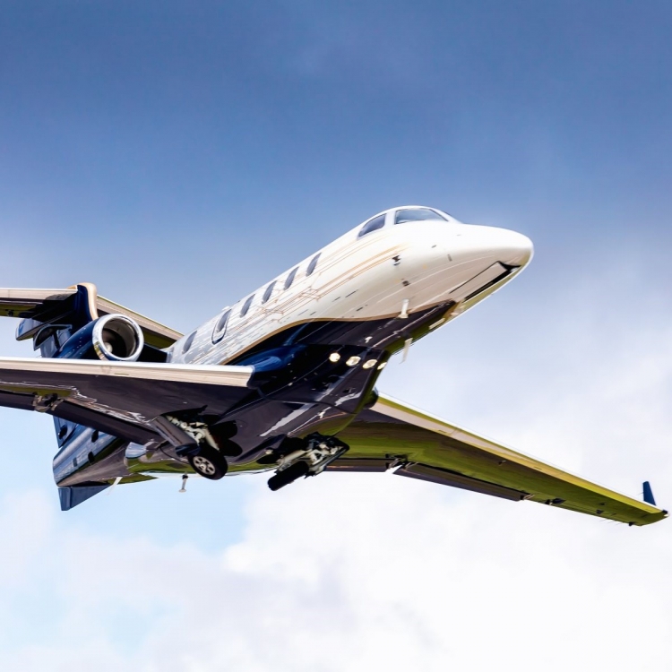 Phenom 300, da Embraer, é o jato executivo mais vendido do mundo