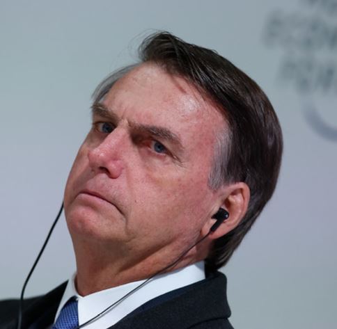 Vídeo de reunião pode abrir novas frentes contra Bolsonaro e ministros na Justiça