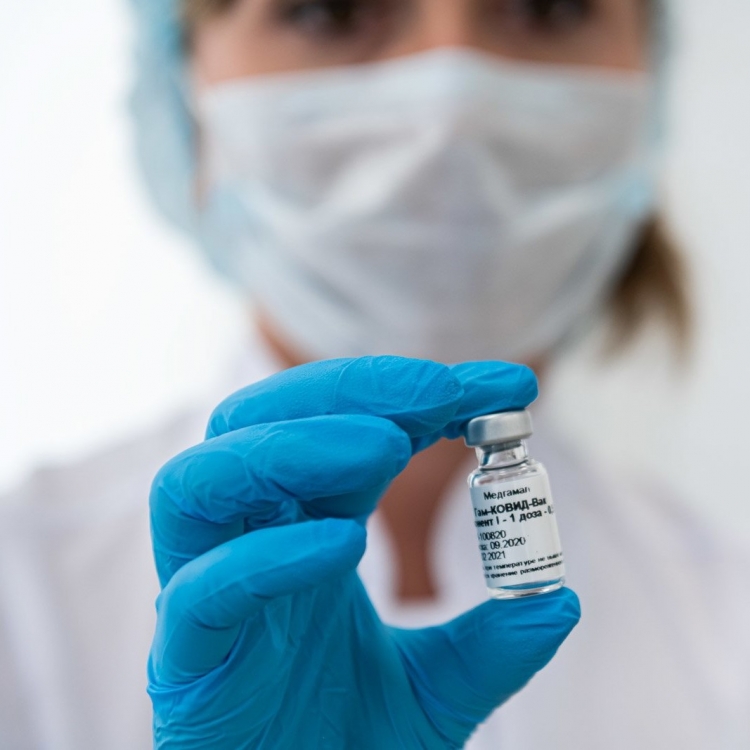 Governadores pressionam para produção de vacina russa Sputinik V, no Brasil