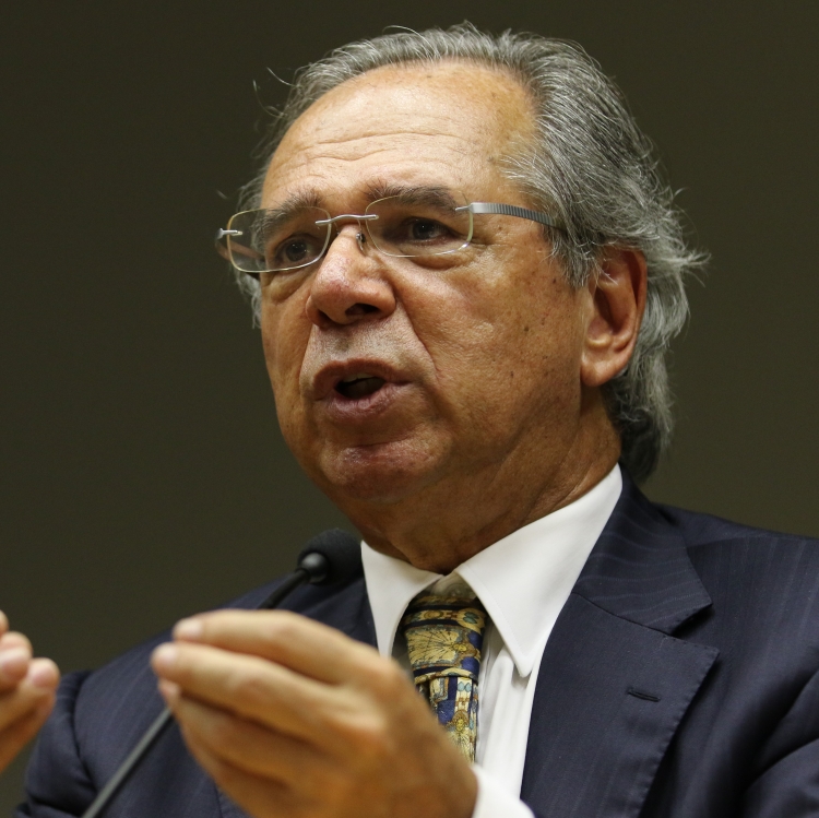 Ministro Paulo Guedes afirmou que criação do programa Bolsa Família foi uma "belíssima iniciativa".