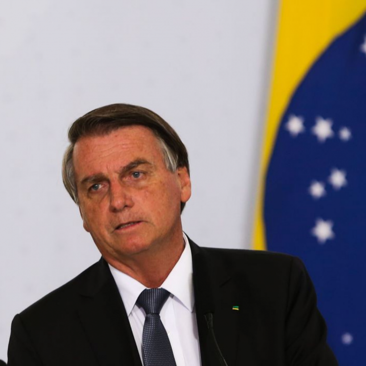 o presidente Jair Bolsonaro (PL) anunciou um amplo pacote de até R$ 50 bilhões em medidas para tentar reduzir o preço dos combustíveis