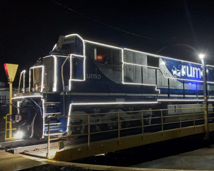 Trem iluminado que vai passar por Rio Preto e outras cidades da malha ferroviária paulista