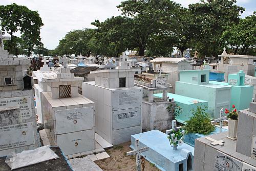 Cemitério