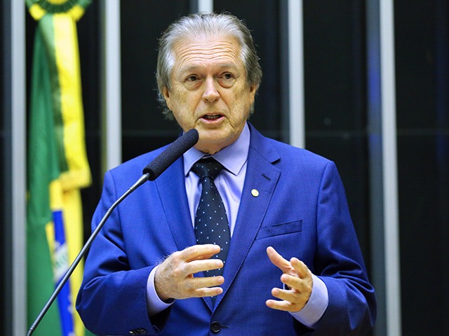 Luciano Bivar, presidente do partido PSL