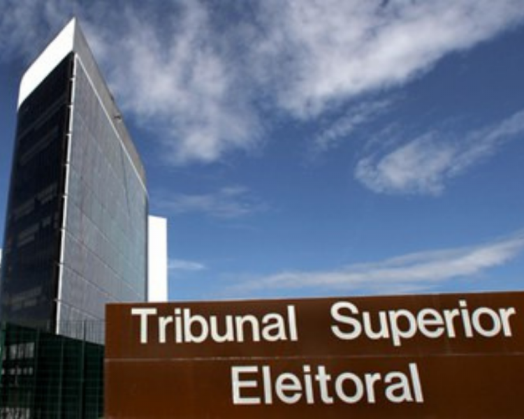 O TSE (Tribunal Superior Eleitoral) aprovou nesta quinta-feira (26) o registro da federação partidária entre o PSDB e o Cidadania.