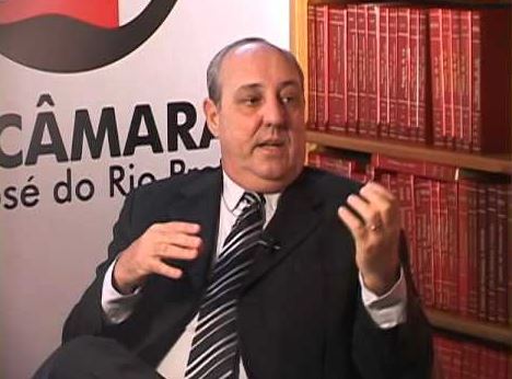 O promotor de Justiça Carlos Romani 